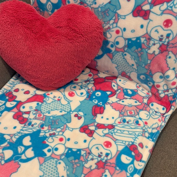 Sanrio Blanket and Heart Pillow Bundle - Picture 3 of 3